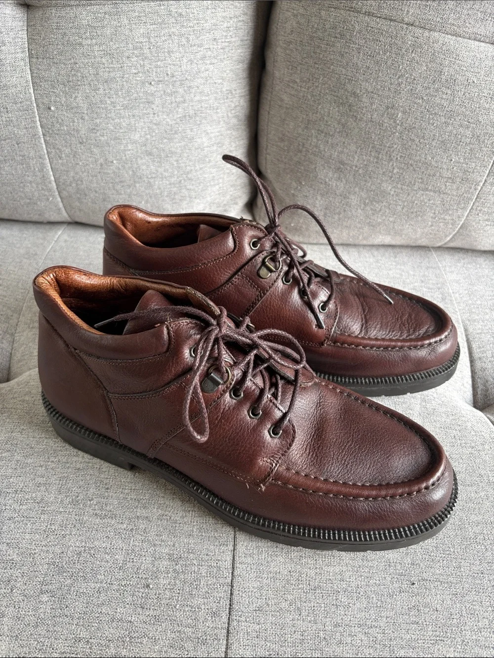 AEROSOLES Men's Brown Leather Chukka Boots. Made in Italy. New w/o Tags